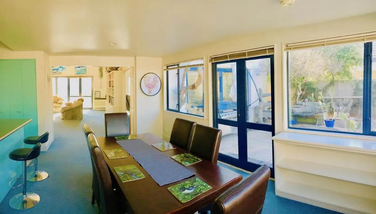 Holiday home The Oasis By The Sea & Forest Christchurch