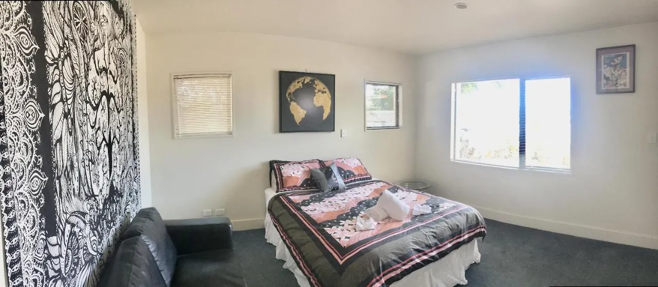 Holiday home The Oasis By The Sea & Forest Christchurch